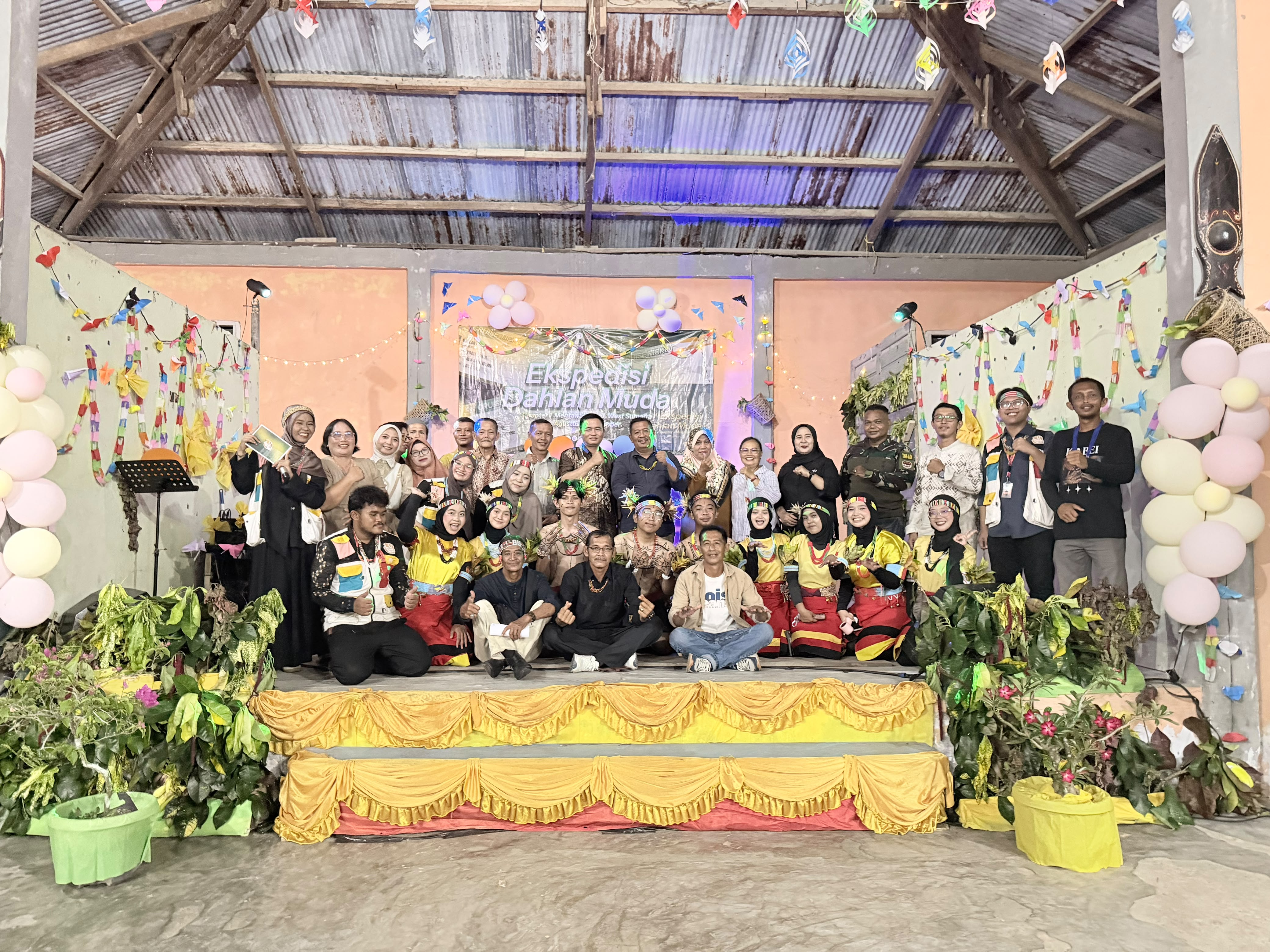Ada Pertemuan, Ada Perpisahan: Mengukir Kenangan Bersama Mahasiswa UAD di Desa Muara Sikabaluan
